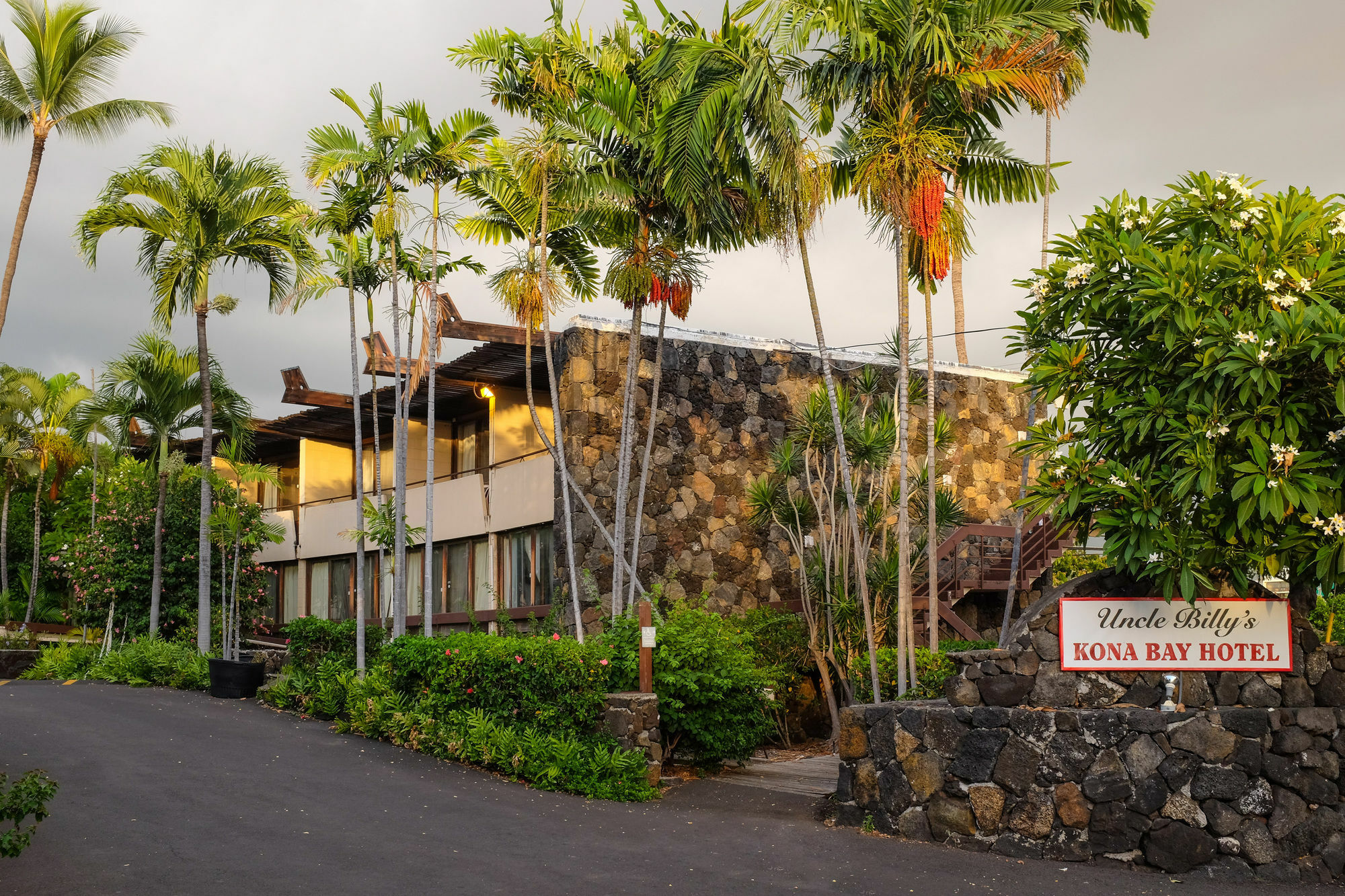 Uncle Billy'S Kona Bay Hotel Kailua-Kona Exterior foto